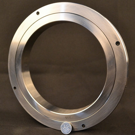 CRB70045/CRBC70045 UUT1 P5 Crossed roller bearing (700x815x45mm)