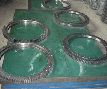 720DBS210y Four-point Contact Ball Slewing Bearing with external gear