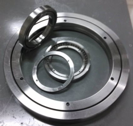 RU228CC0P5 160*295*35mm crossed roller bearing harmonic drive bearing