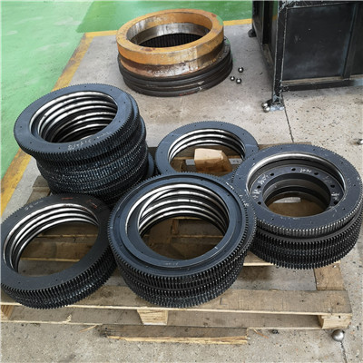 RKS.161.14.0544 crossed roller slewing bearings(640.3*474*56mm) with external gear for Industrial automation