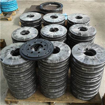 MTE-590T External Gear Slewing Ring Bearings (33.534*23.125*2.875inch) for Truck-mounted cranes