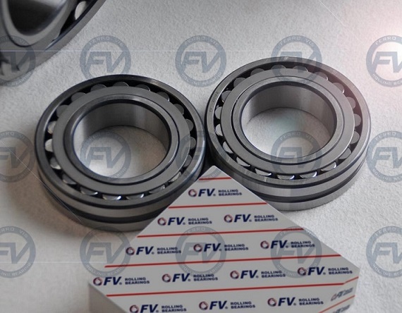 Small size Spherical roller bearing 22210E with E cage