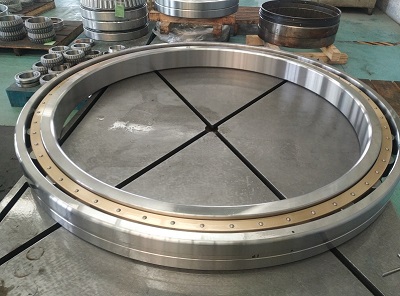 Cylindrical roller bearing Z-527272.ZL with brass cage