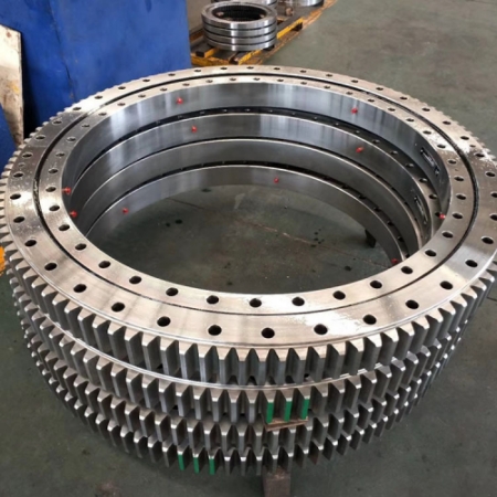 Crossed roller slewing bearings RKS.121390101002 with external gear teeth