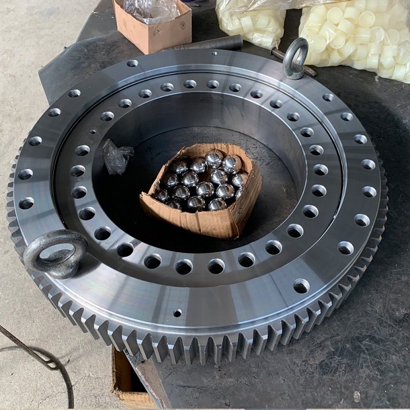 LYMC terrain crane 061.25.0955.575.11.1403 turntable ball bearing wholesale