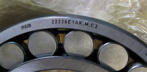 22226E1AK.M.C3 bearing 130x230x64mm