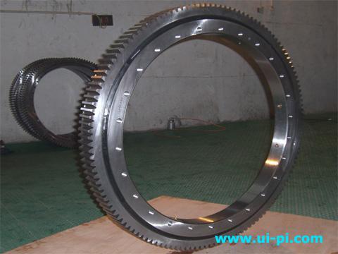 E.505.20.00.B four-point contact ball slewing ring