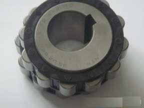 300752202 Overall Eccentric Bearing 15X40X28mm