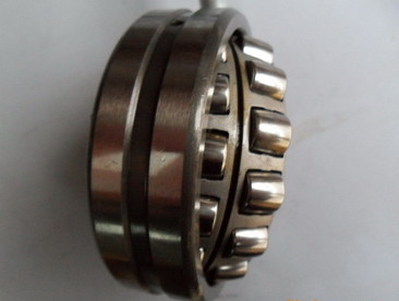 24120 CC/W33 Self aligning roller bearing