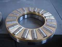 Tapered roller bearing 32018