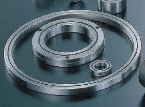 RA18013UU Thin-section outer ring division Crossed Roller Bearing