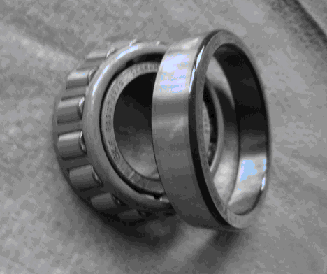 27687 taper roller bearing 82.550x125.412x25.400mm