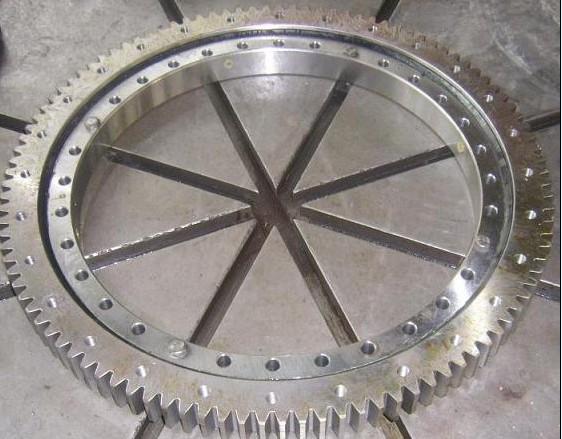 AT17906-1 Slewing bearing with outer gear 895x1180x100mm